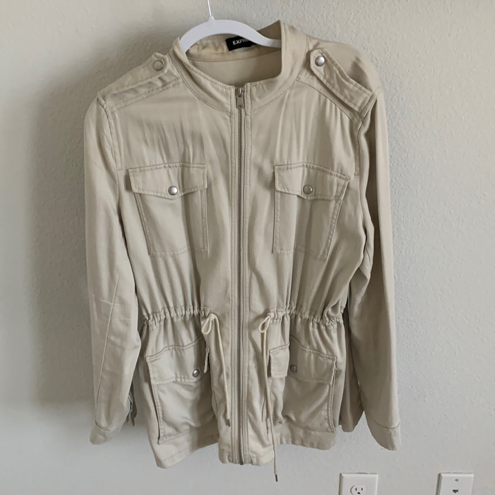 Express beige coat